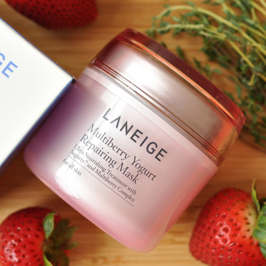 Laneige, Laneige Multiberry Yogurt Repair Pack, Laneige Multiberry Yogurt Repair Pack รีวิว, Laneige Multiberry Yogurt Repair Pack ราคา, Laneige Multiberry Yogurt Repair Pack 20 ml., Laneige ซื้อ 1 ชิ้น ฟรี 1 ชิ้น! Multiberry Yogurt Repair Pack 20 ml. มาสก์โยเกิร์ต อุดมไปด้วยวิตามินและแร่ธาตุ ช่วยเติมความชุ่มชื้นให้ผิว ปรับสีผิวให้ขาวกระจ่างใส แลดูเรียบเนียนและนุ่มขึ้น